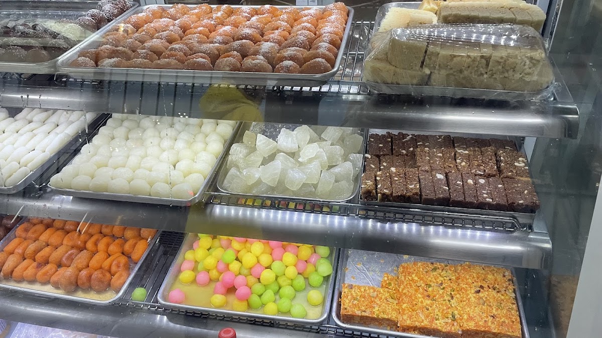 Pak Punjab Sweets & Samosa House Photos 2